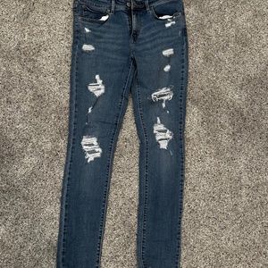 711 Levi skinny jeans
